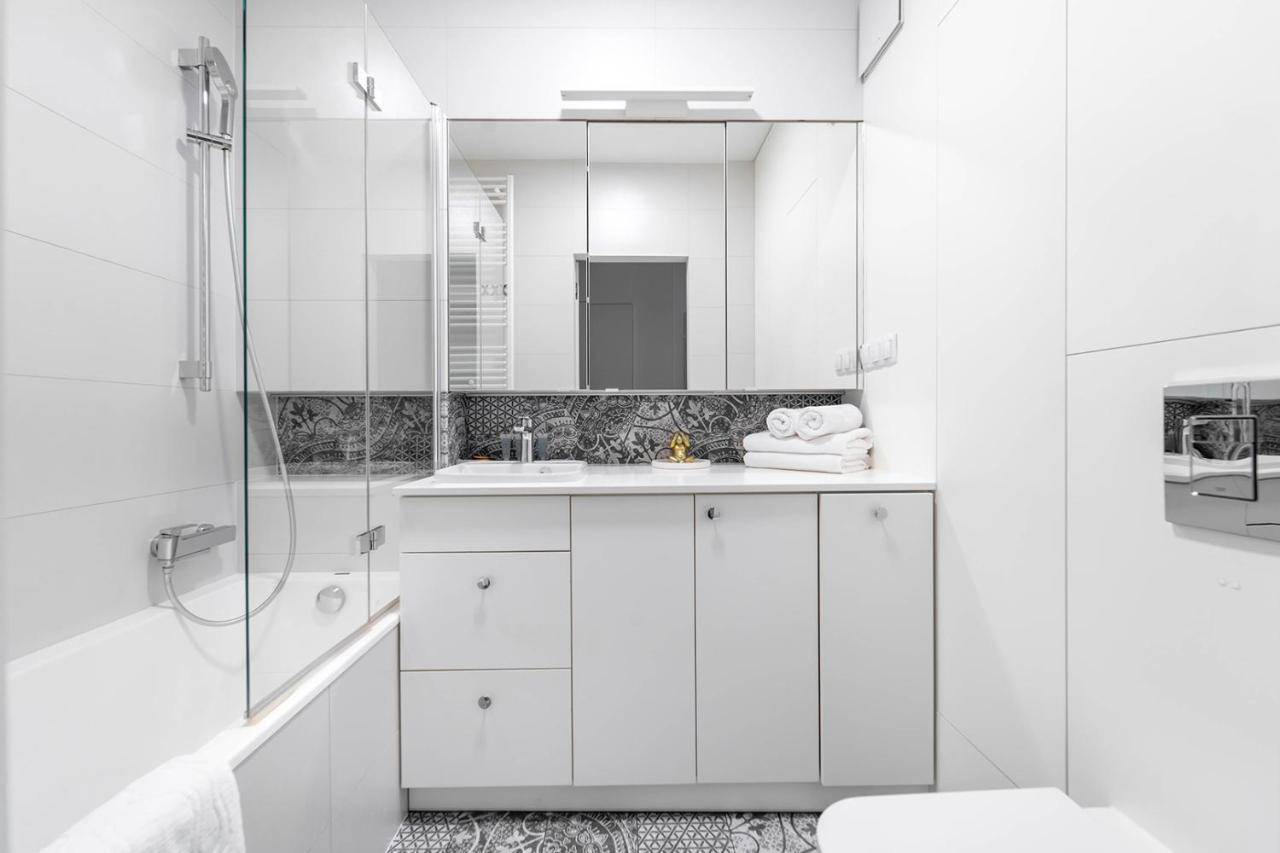 Grochowska Free Parking Apartment Варшава Екстер'єр фото